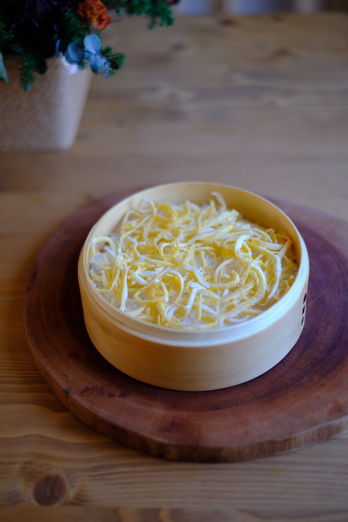 RECIPE: Kinshi Tamago (Shredded Egg Crepes) Chirashizushi (Rice Bowl)