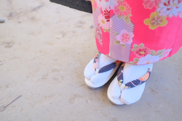 Tabi Shoes: Split-Toe Footwear from the Samurai Era to the Red Carpet