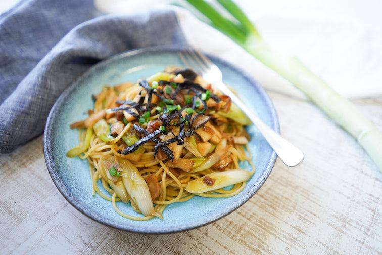 RECIPE: Japanese-Style Pasta with Soy Sauce and Scallops