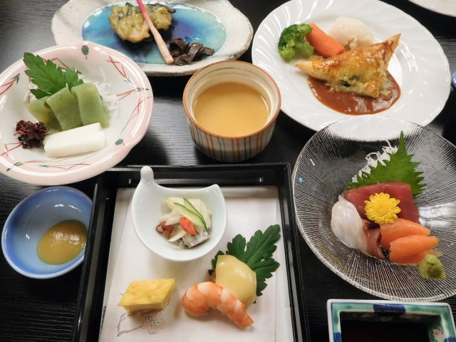 Japanese Cuisine: What Are Kaiseki And Omakase And What Are The Differences?