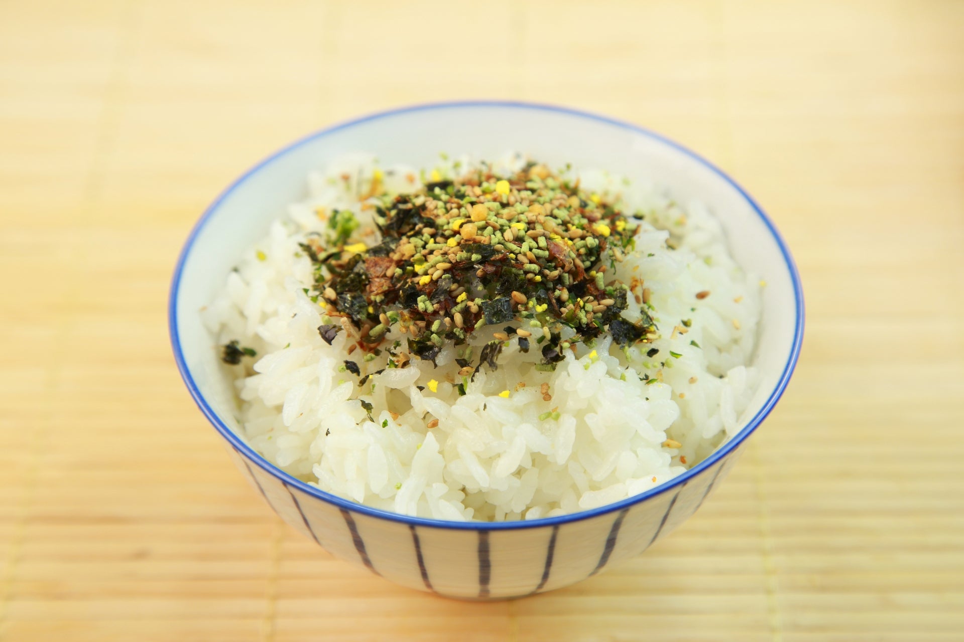Explore the origins, varieties, and uses of furikake, Japan's beloved rice seasoning!