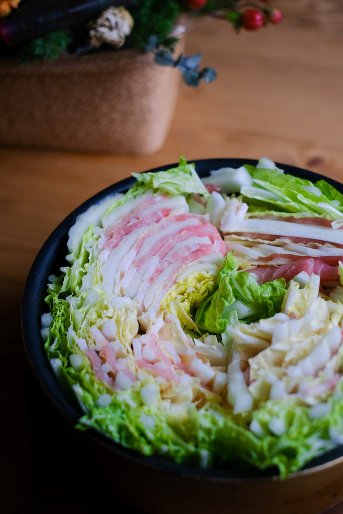 Mille Feuille Nabe (Napa Cabbage and Beef Hot Pot) - Chrisse En Place