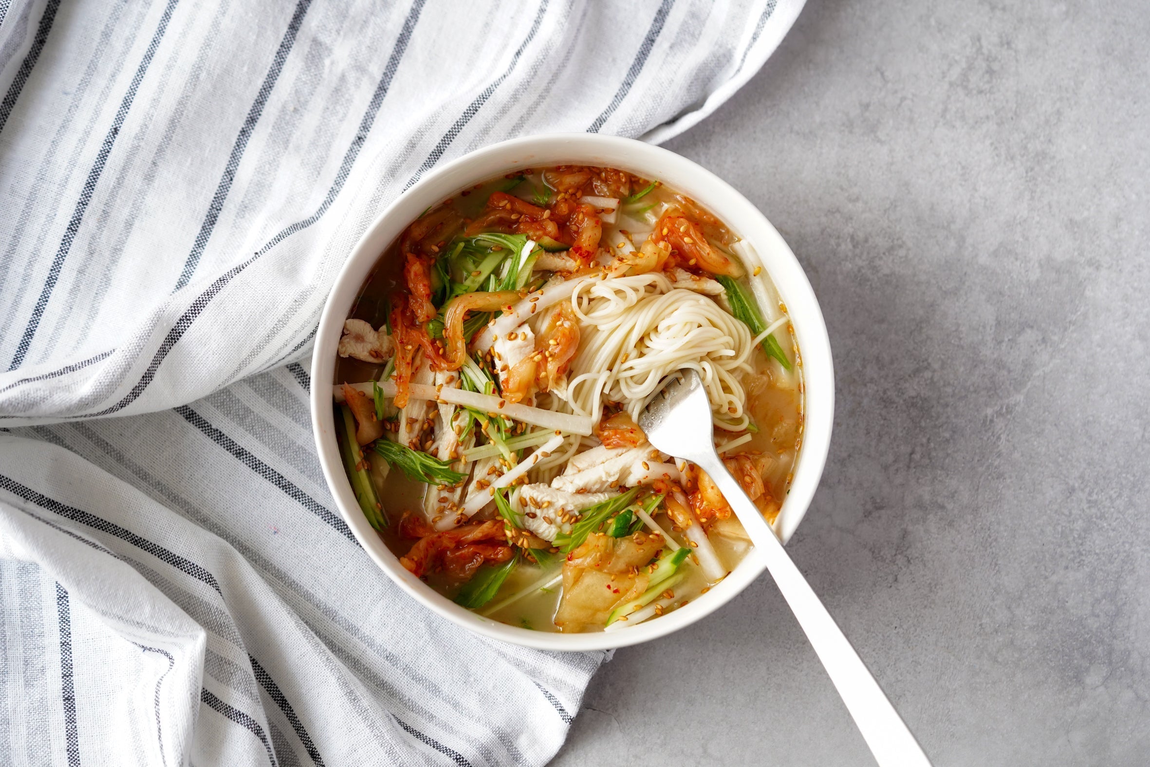 RECIPE: Chicken and Seaweed Mixed Cold Noodles