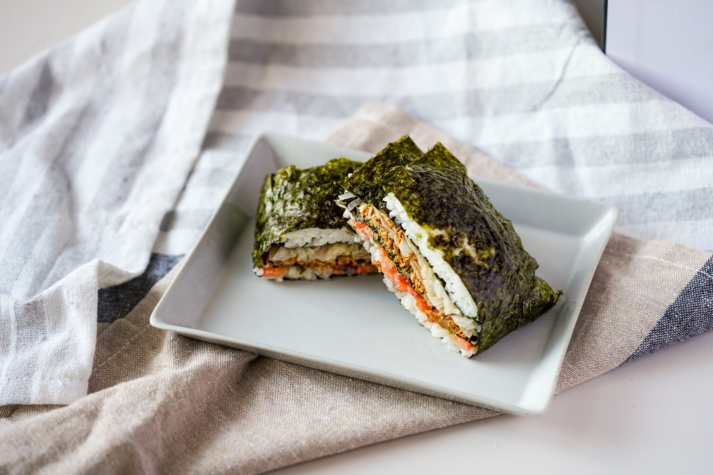 RECIPE: Furikake & Rakkyo Onigirazu (Japanese Seasoning & Scallion Sushi Sandwich)