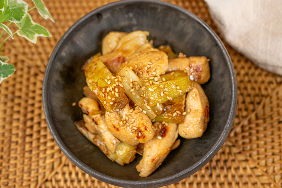 RECIPE: Garlic Yuzu Kosho Pan-Fried Chicken