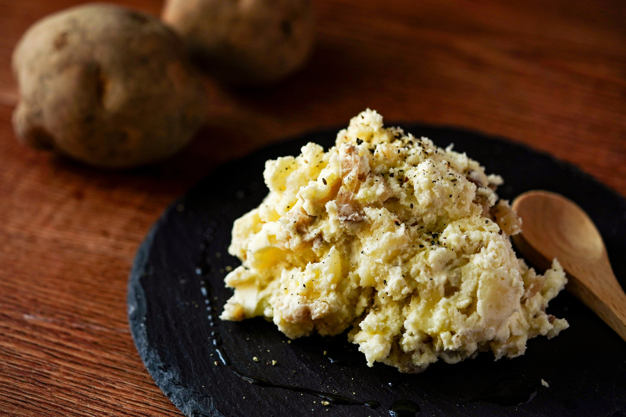 RECIPE: Iburigakko (Pickled Japanese Daikon Radish) and Cream Cheese Potato Salad