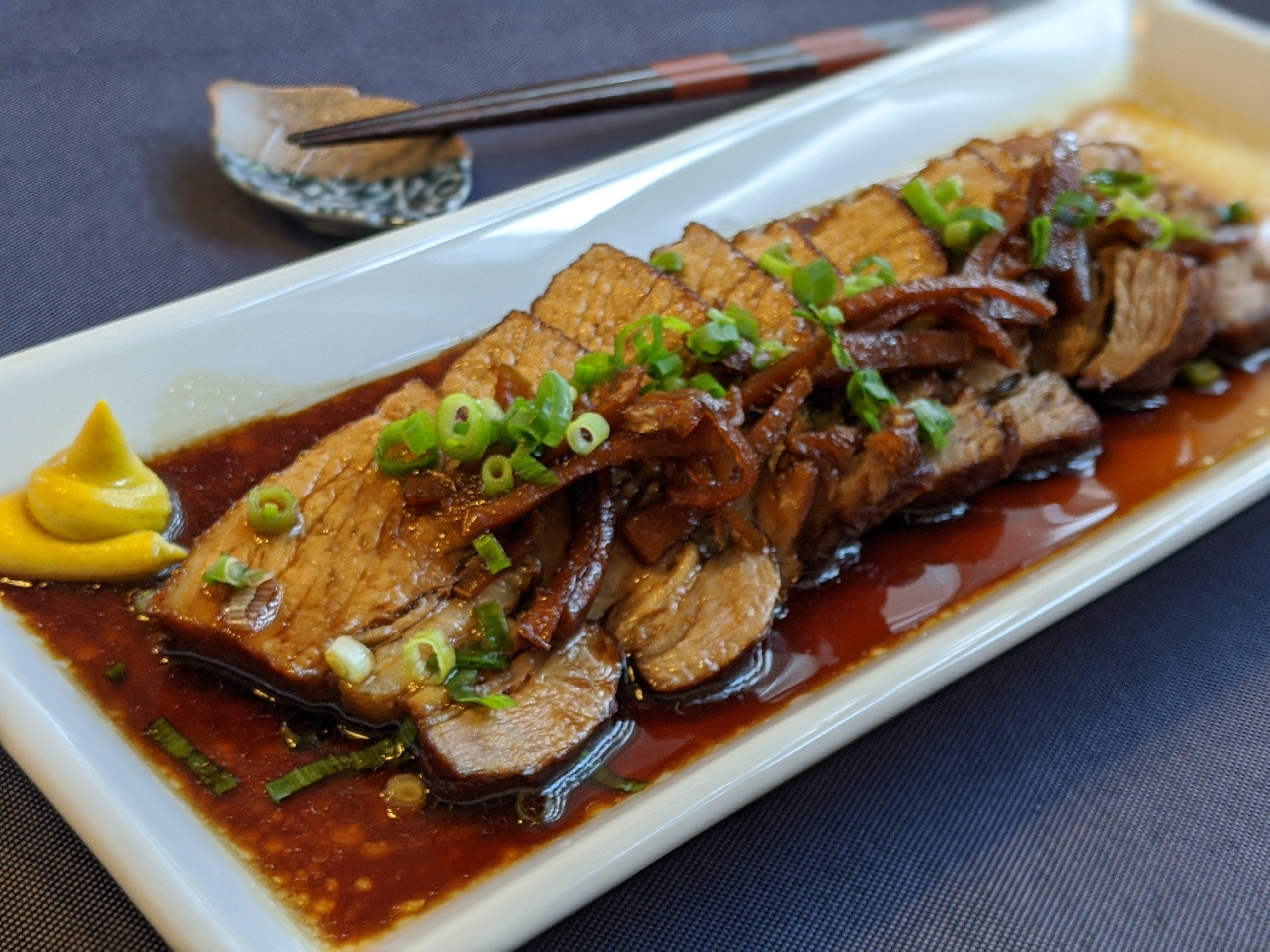 RECIPE: Hojicha (Roasted Green Tea) Chashu (Japanese Braised Pork)　