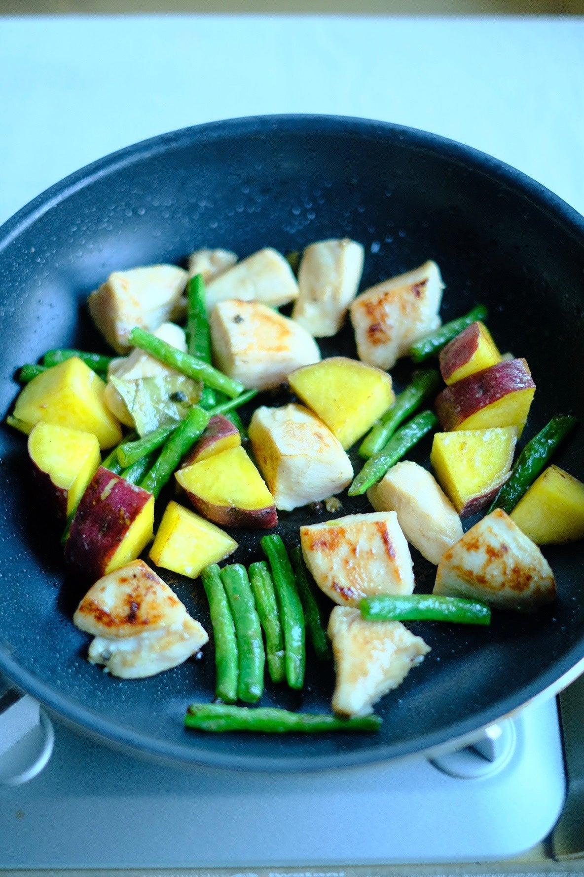 RECIPE: Shio Koji Chicken with Green Beans and Sweet Potatoes