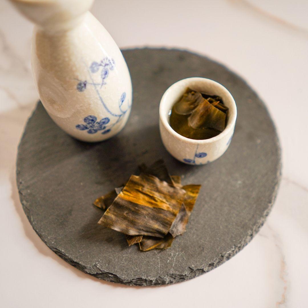 CRUNCHY BAKED KONBU (KELP) (パリポリ焼き昆布)